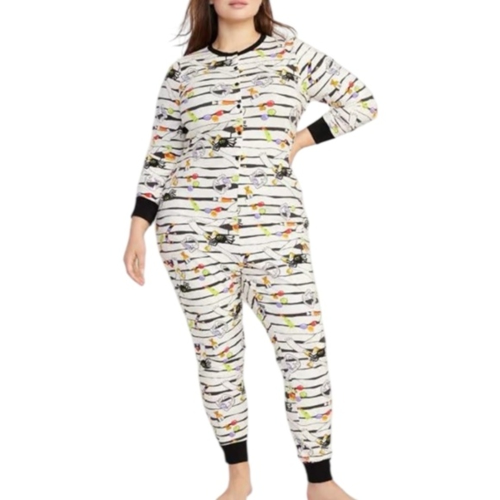 Old Navy Halloween One-Piece Pajama Sz medium Button Up Mummy Novelty Print Vamp